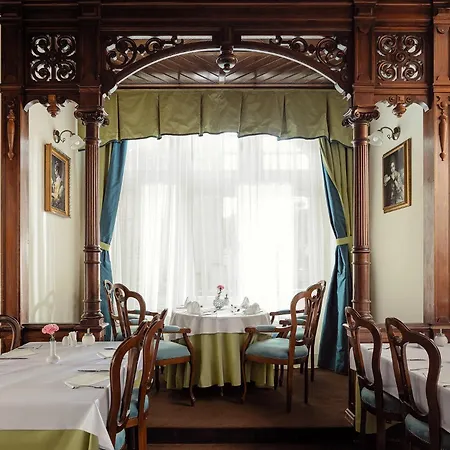 Lazensky Smetana 4*