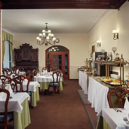 Lazensky Smetana 4*