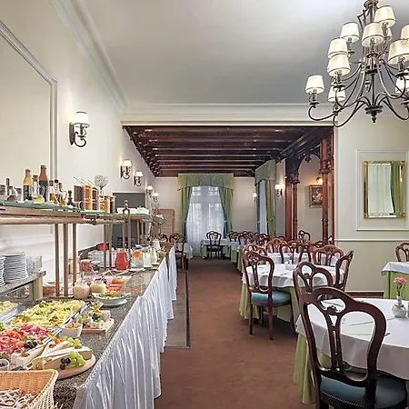 Hotel Smetana & Wellness 4*