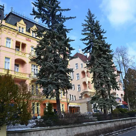 Lazensky Smetana 4*